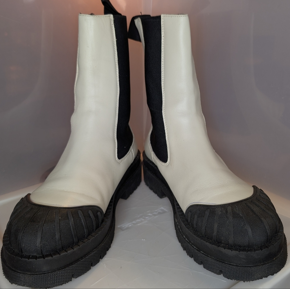 Stylish Black and‎ White Chunky Boots